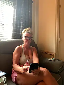 Mrsmoggy's cam snapshot