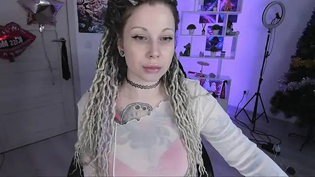 HoneySallyMoore live sex cam