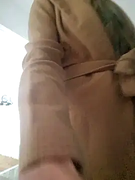 Scottishzara's cam snapshot