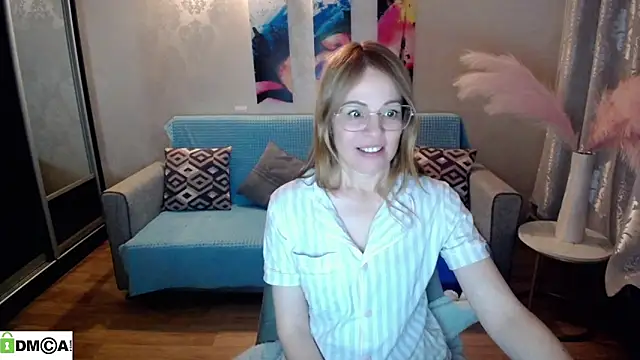 shy_hot_cat's cam snapshot