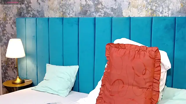 LisaCroft live sex cam