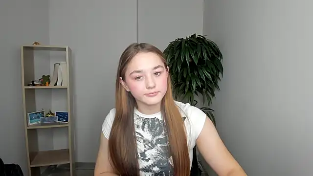 CleotildeBijan's web cam