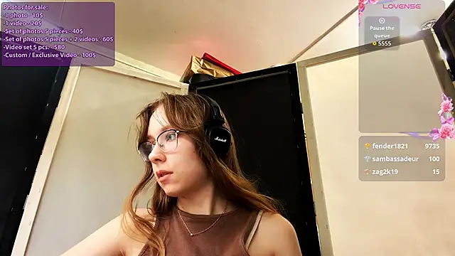 JuneCooper's cam snapshot