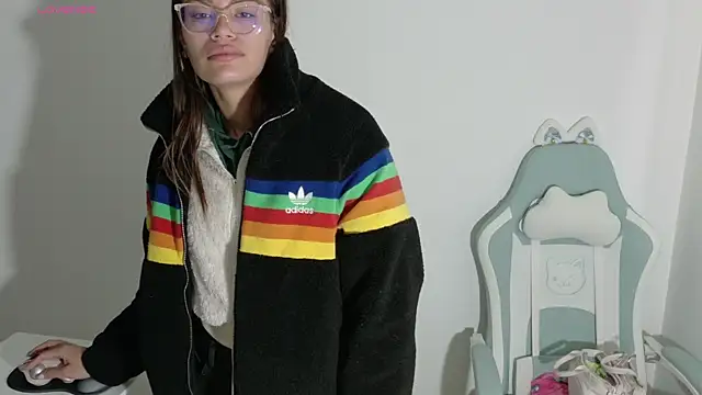 Emerald_Sparkles_'s cam snapshot