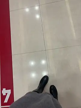 yimisun01's cam snapshot