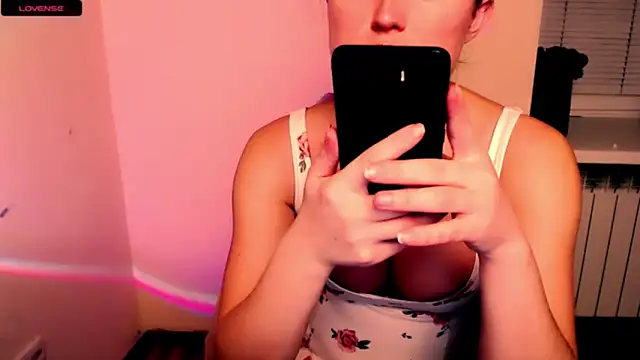 Felliciya's cam snapshot