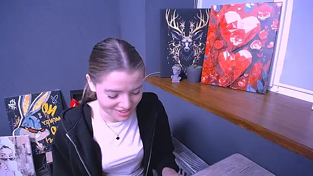 MissOliviaa_'s cam snapshot