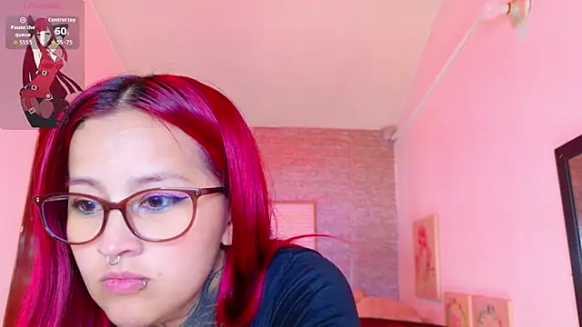 meghan_nill's cam snapshot