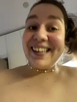 SuzieMurray's cam snapshot