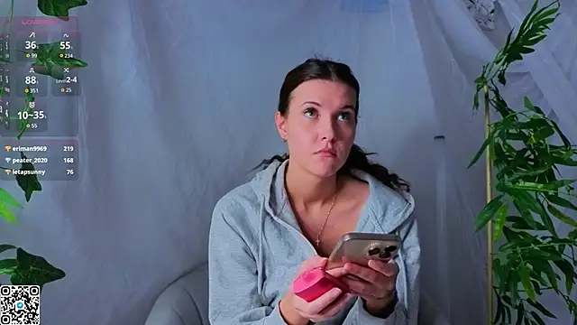 KeeleyGail's cam snapshot