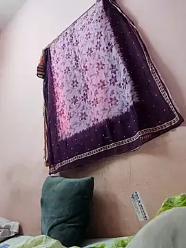 pujapujarrrr live sex cam