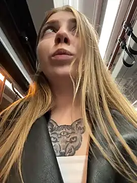 Sunny___Bunny live sex cam