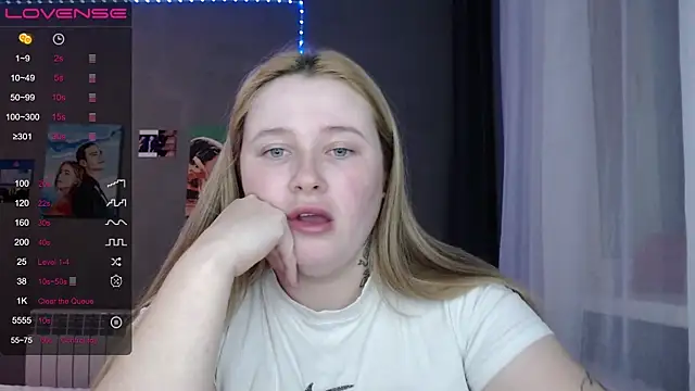 Light_Luna's cam snapshot