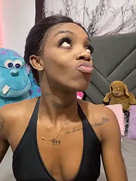 CahitlinBell live sex cam