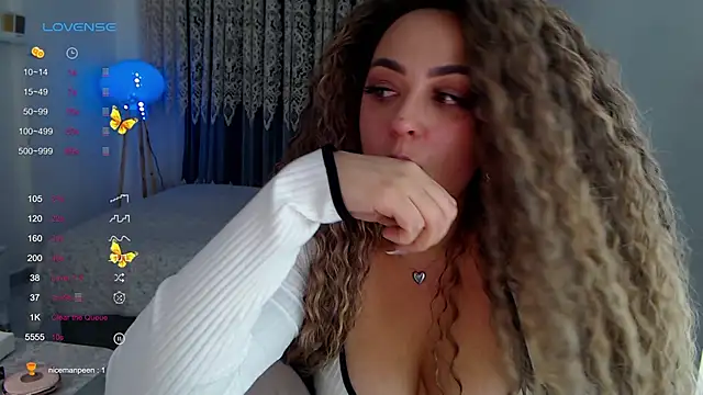 _Just_a_queen_3 live sex cam