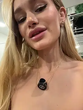 KristinaDane live sex cam