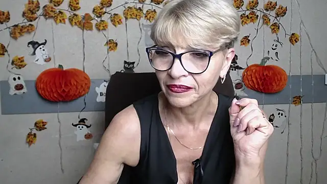 EllaBonito's cam snapshot