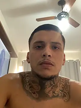 Ryanzl017 live sex cam