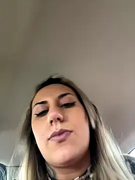 SinfulLovers33 live sex cam