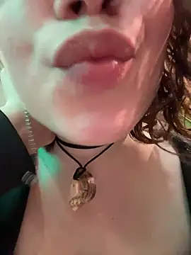 lucy-joy live sex cam