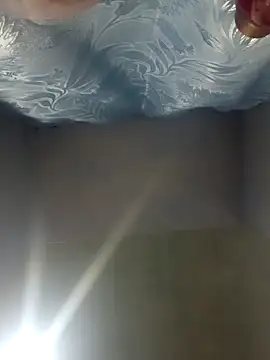 Alinasis23's cam snapshot