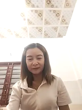 Sexy-ladyboobs20's cam snapshot