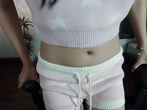 SuziiLove's cam snapshot