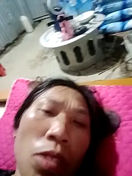 bella-la's cam snapshot