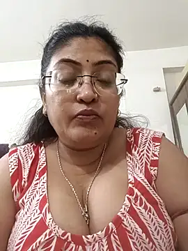 LAVERNIYA_'s cam snapshot