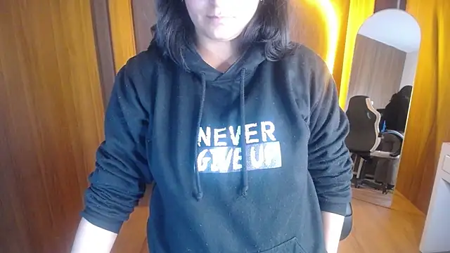 Gumball_b's cam snapshot