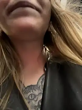 Sunny___Bunny live sex cam