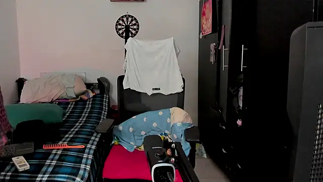 Ivano_joness live sex cam