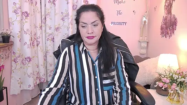 MyLovOne's cam snapshot