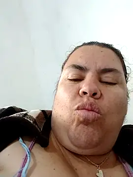 yaneth_'s cam snapshot