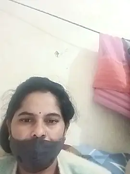 JULEE-740's cam snapshot