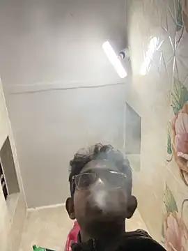 chocolate_boy45's cam snapshot