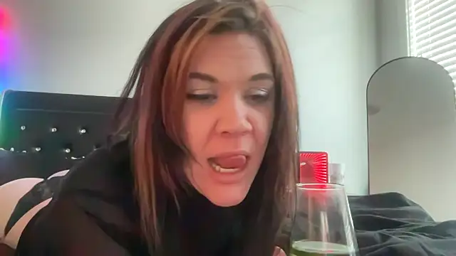 RavenRayyy's cam snapshot