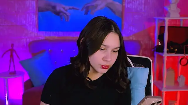 KimClarks_'s cam snapshot