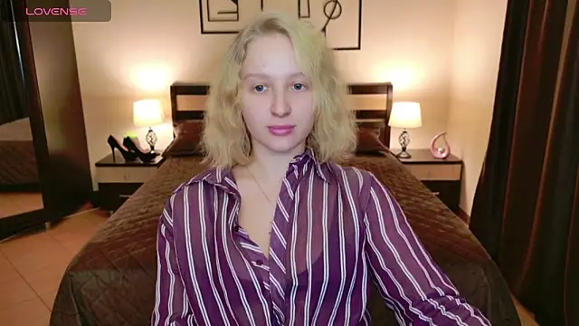 SummerPink's cam snapshot