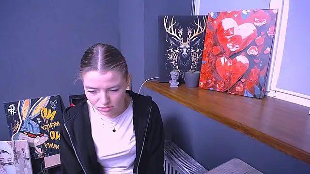 MissOliviaa_'s cam snapshot