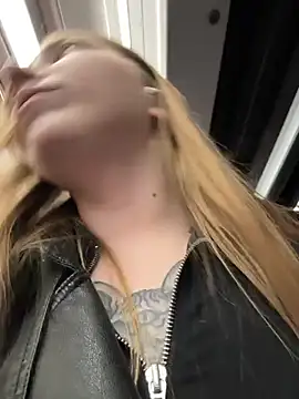 Sunny___Bunny live sex cam