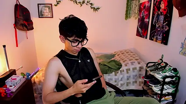 Yaiden_11's cam snapshot