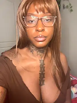 MistiSavannah live sex cam