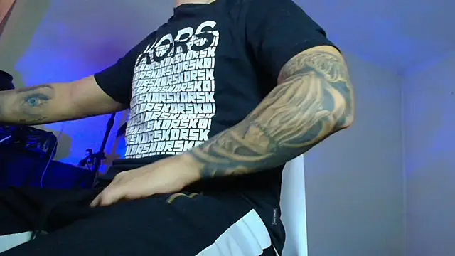 XanderCage99 live sex cam