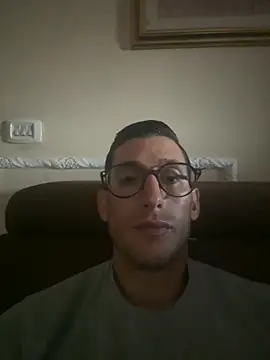 Gionnytav live sex cam