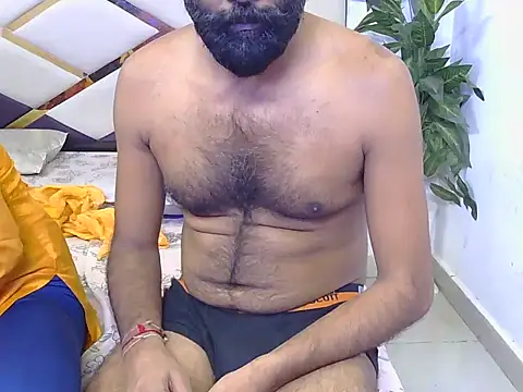 Lovelyy-couple's cam snapshot