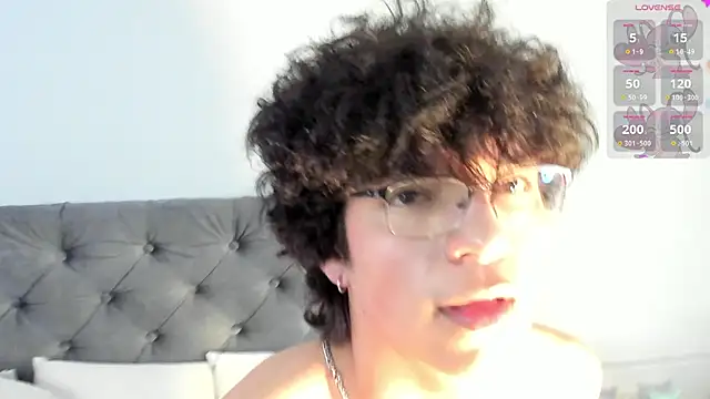 miilo_wolf's cam snapshot