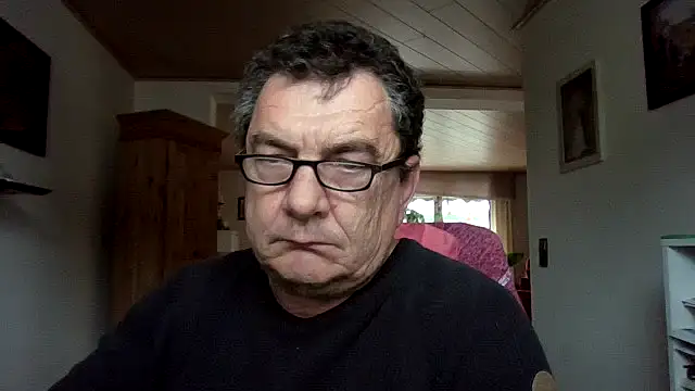 Nobbie444 live sex cam