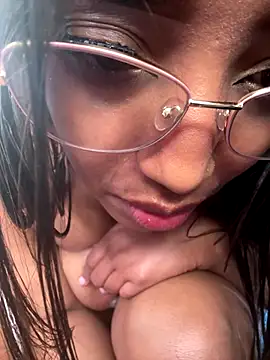 Cleo_luna live sex cam