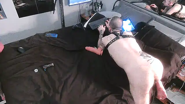 Girthywhereitmatters's cam snapshot